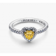 Anillo Pandora Corazón Amarillo en Relieve Brillante