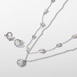 Pendientes Pandora de Botón Perla Cultivada de Agua Dulce y Halo en Pavé
